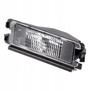 LAMPKA TABLICY REJESTRACYJNEJ DACIA LOGAN SANDERO 8200957874