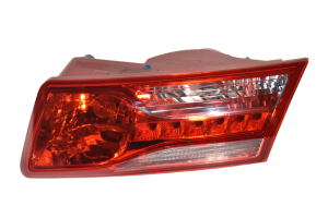 LAMPA PRAWY TYŁ TYLNA LAGUNA III 3 COUPE W KLAPĘ