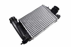 CHŁODNICA INTERCOOLER NISSAN RENAULT 144962803R