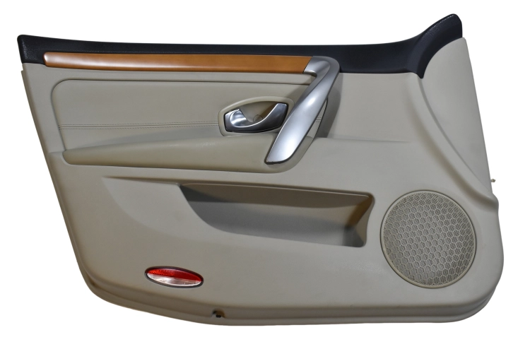 uzywany-boczek-tapicerka-drzwi-przod-lewy-renault-laguna-3.jpg-1.jpg